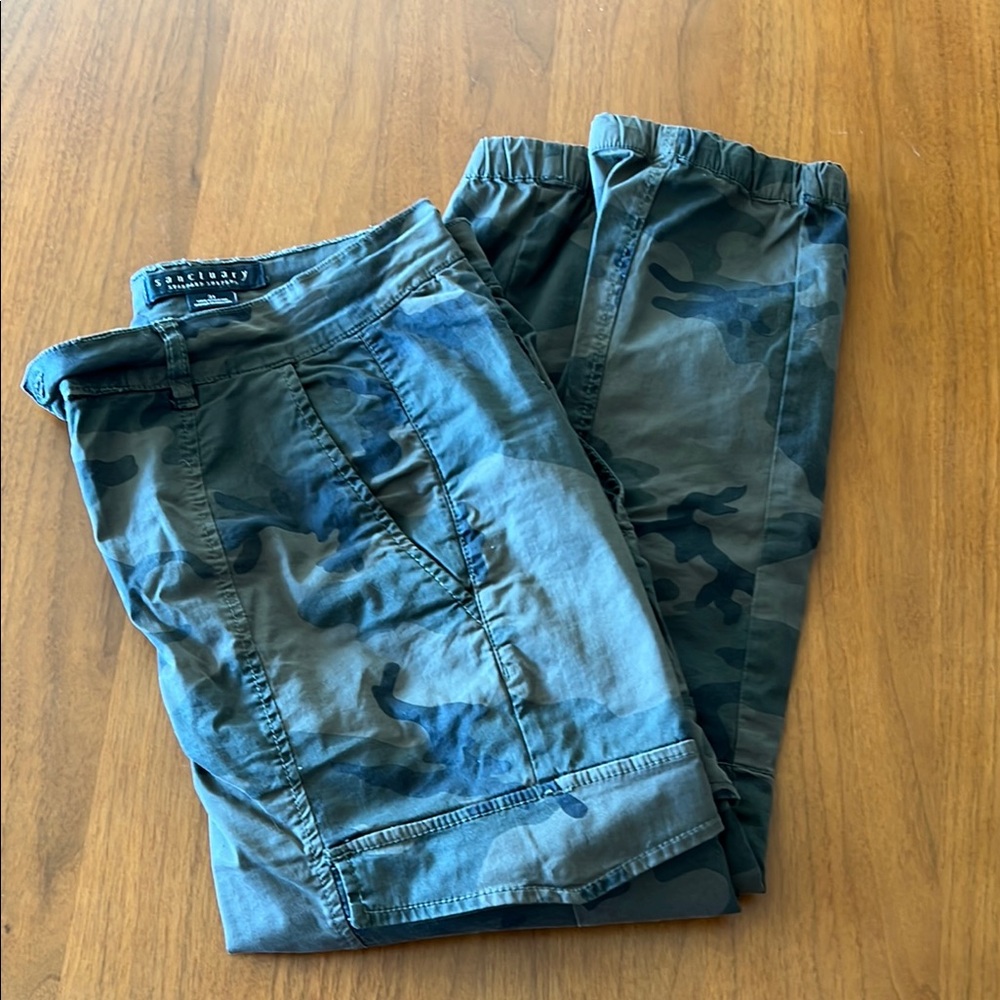 Sanctuary Camo Jogger